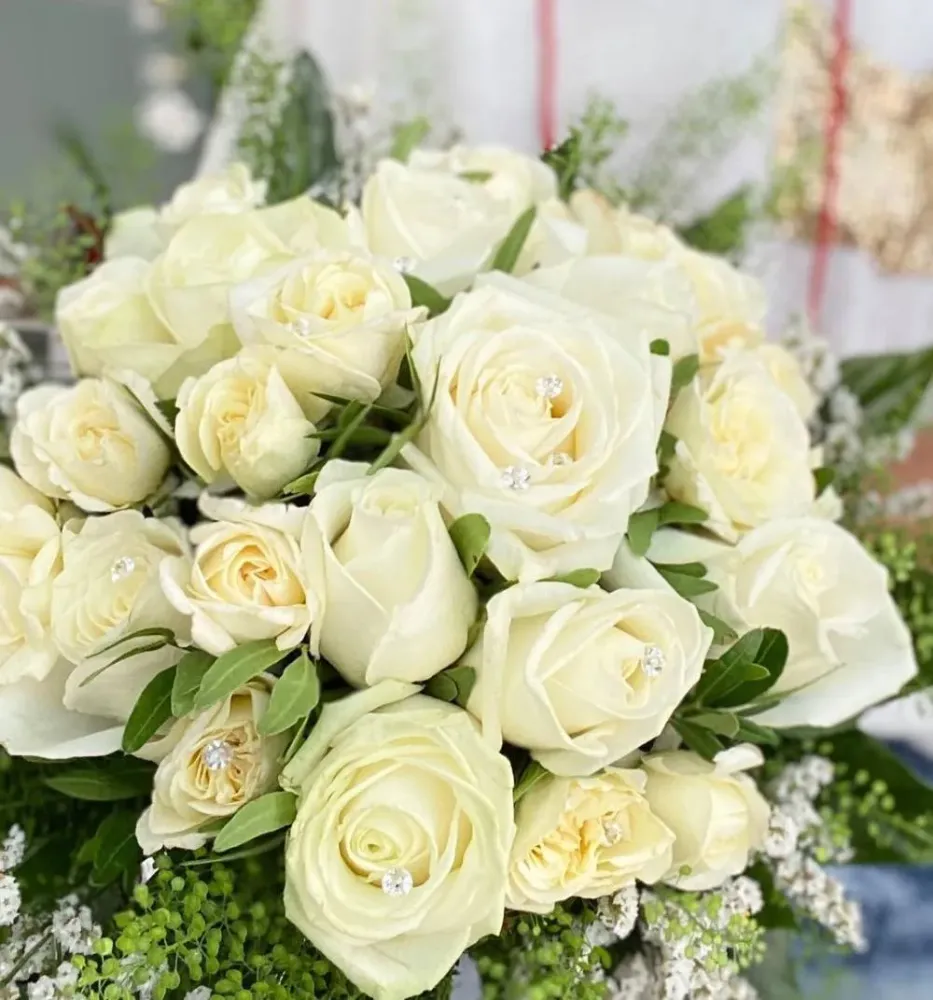 Bouquet en roses blanches