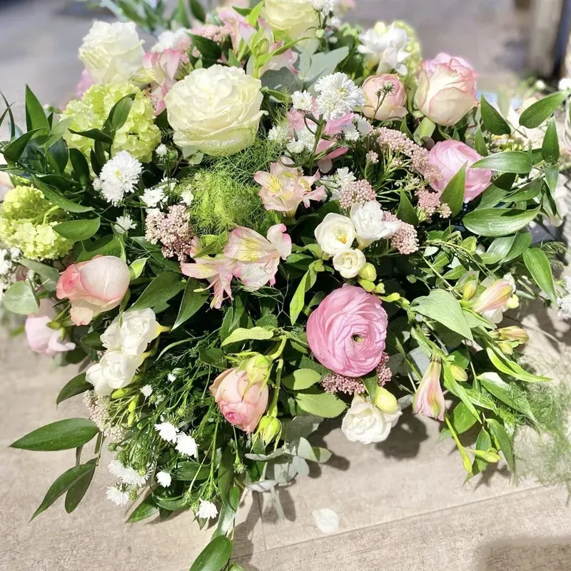 fleurs deuil coussin hommage magnolia antibes (4)