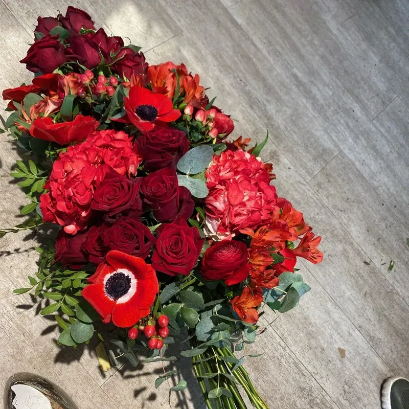 deuils fleurs gerbe magnolia antibes (2)